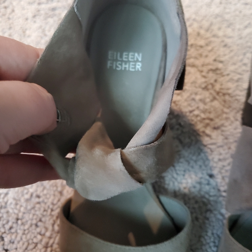 Eileen Fisher Women's Tan Suede Heels Size 9 - Picture 3 of 14